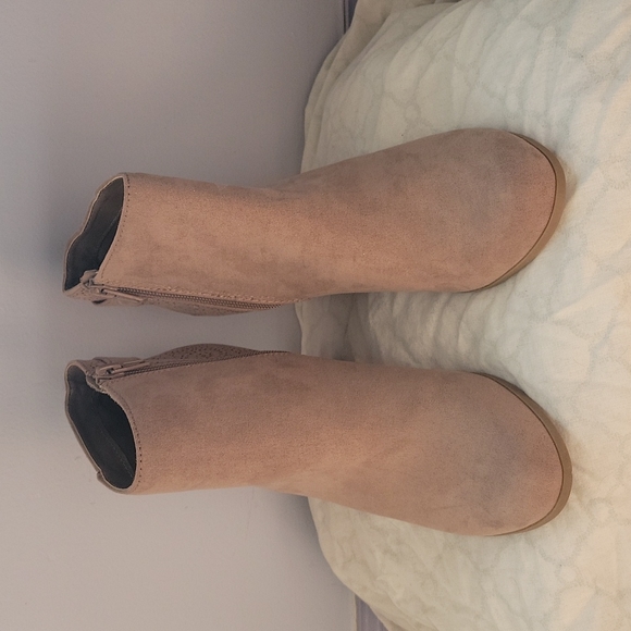 LC Lauren Conrad Size 7.5 Rosehip Taupe - Picture 2 of 6